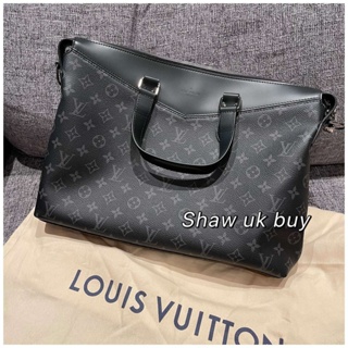 Louis Vuitton M40566 BRIEFCASE EXPLORER, Luxury, Bags & Wallets on Carousell