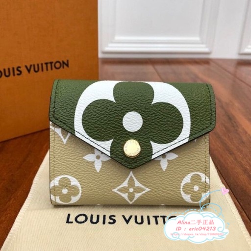 Louis Vuitton Monogram Giant Portofeuil Zoe M67670 Monogram Tri-fold wallet