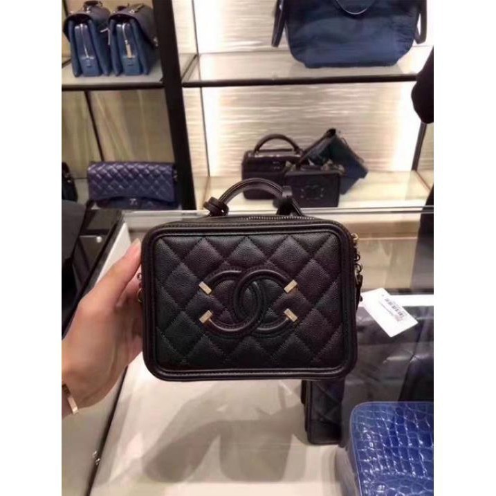 Chanel vanity case online 21cm