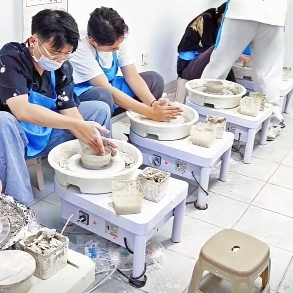 {訂金價格}陶藝機拉坯機diy陶泥機家用小型陶吧教學設備陶瓷拉胚機 | 蝦皮購物