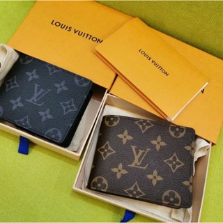 Shop Louis Vuitton Multiple wallet (M60895) by treatmyself