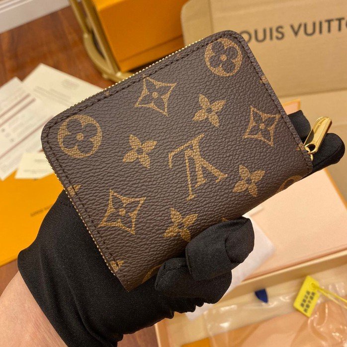 Louis Vuitton Cléa wallet (M80152, M80151, M80152, M80151)