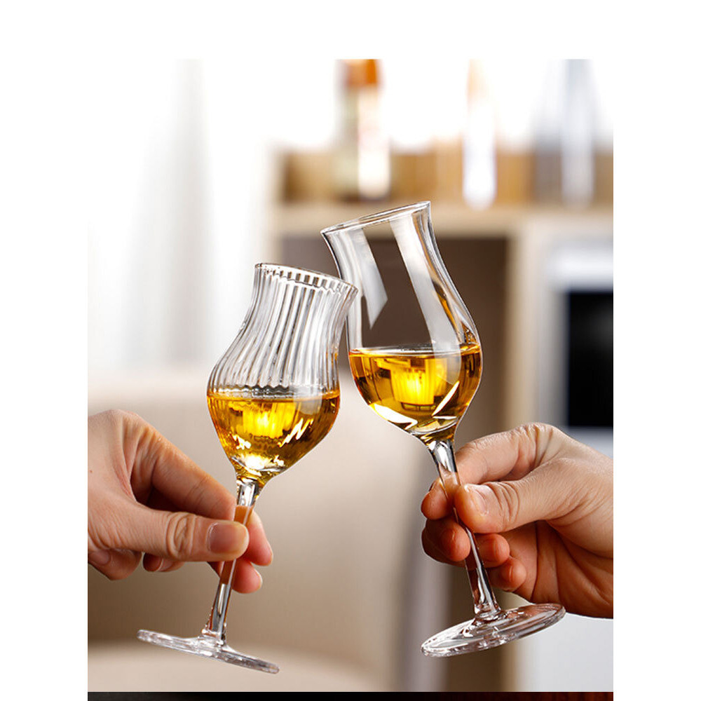 水晶玻璃 威士卡 聞香杯 品鑒杯 洋酒杯 高腳杯 鬱金香杯 ISO 品酒專用 | 蝦皮購物