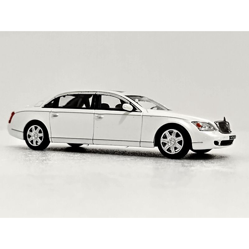 新品 Stance Hunters 1/64 ベンツ マイバッハ Benz Maybach 62