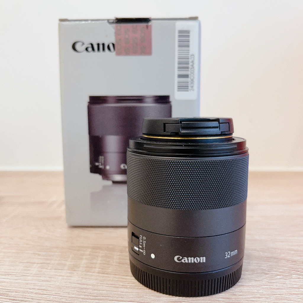 極上品 間近 Canon EF-M 32mm f1.4 STM 