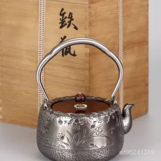 正規 雨宮宗作 鉄瓶 純砂鉄 専用箱付 日本伝統工芸 茶道具 インテリア H56 金寿堂 雨宮 宗作 鉄瓶 金寿堂 雨宮 宗作 大正4年 鉄瓶の胴に