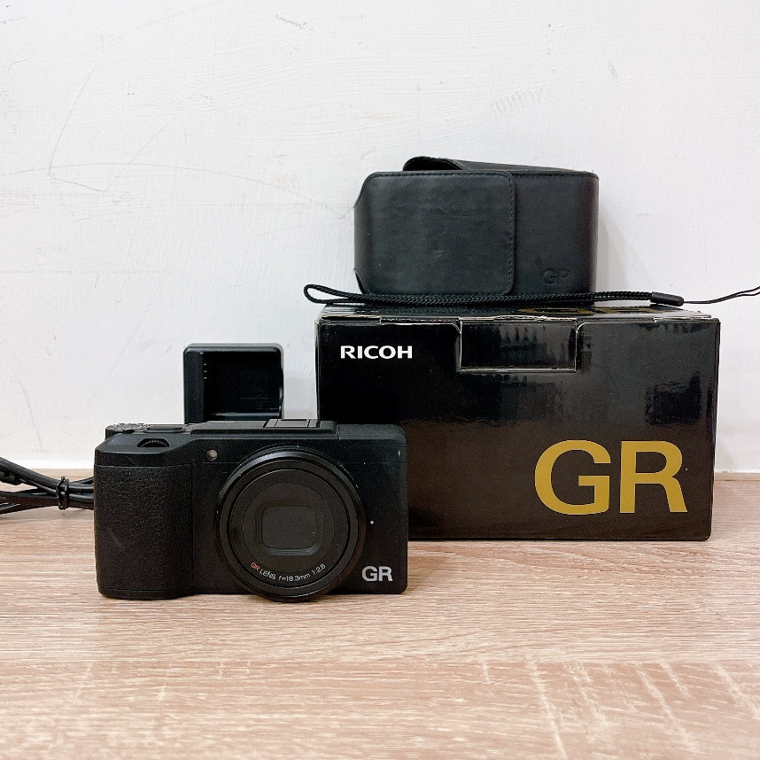 ( 新一代經典隨身相機 ) Ricoh GR II 理光 APS-C 二手數位相機 保固半年 林相攝影 | 蝦皮購物