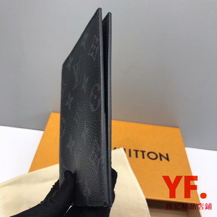 二手LV 路易威登 LV名片夾 M64502 經典老花 對折護照夾 卡夾 皮夾 短夾 實拍 | 蝦皮購物