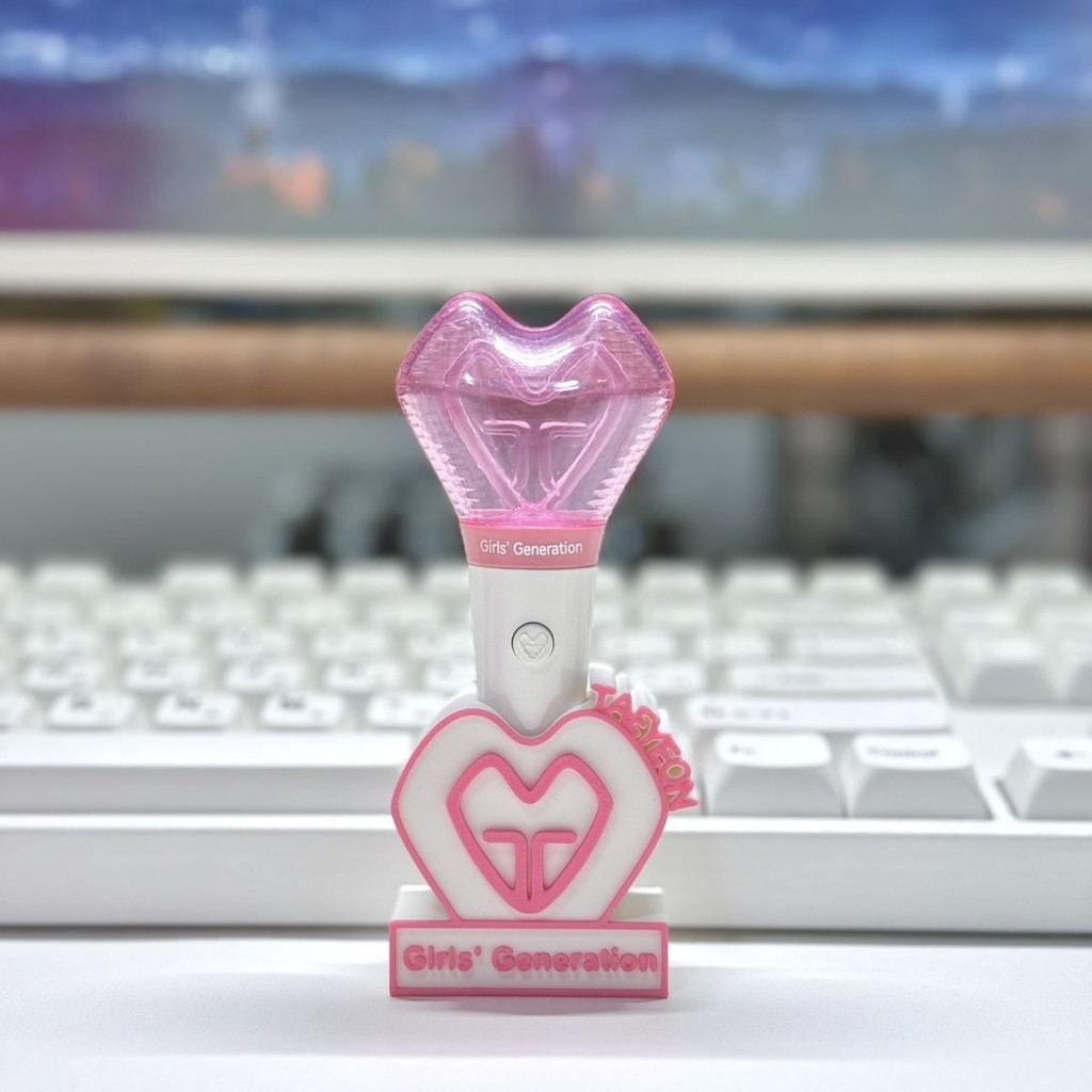 臺灣出貨-少女時代 迷你應援棒 底座 鑰匙扣 mini小手燈底座 泰妍 taeyeon | 蝦皮購物