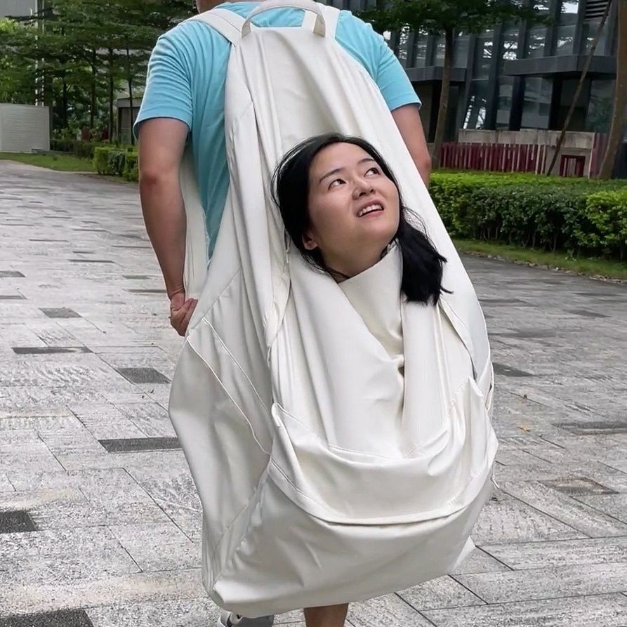超大背包 搞笑背包 整人背包 可背人 可背人超大號大容量雙肩包加厚水尼龍布搞怪抖音快手衕款大背包 禮物 整人禮物 2CE | 蝦皮購物