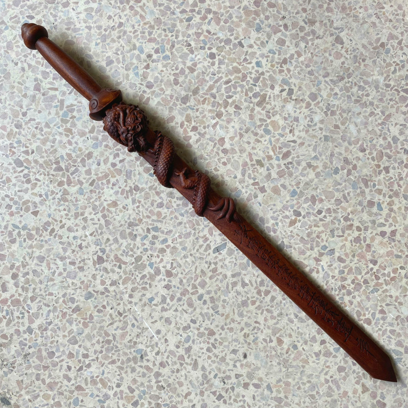 【武噹山開光】八卦劍 盤龍劍 桃木劍 打神鞭 龍虎七星劍 道傢雷擊法器 龍頭九節鞭 薑子牙法器 | 蝦皮購物