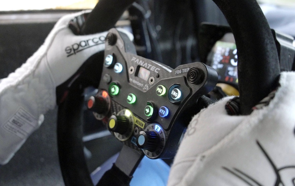 Fanatec x Sparco R383 Steering Wheel Rally 拉力賽麂皮圓盤 Fanatec x Sparco R383 Steering Wheel Rally 拉力賽麂皮圓盤