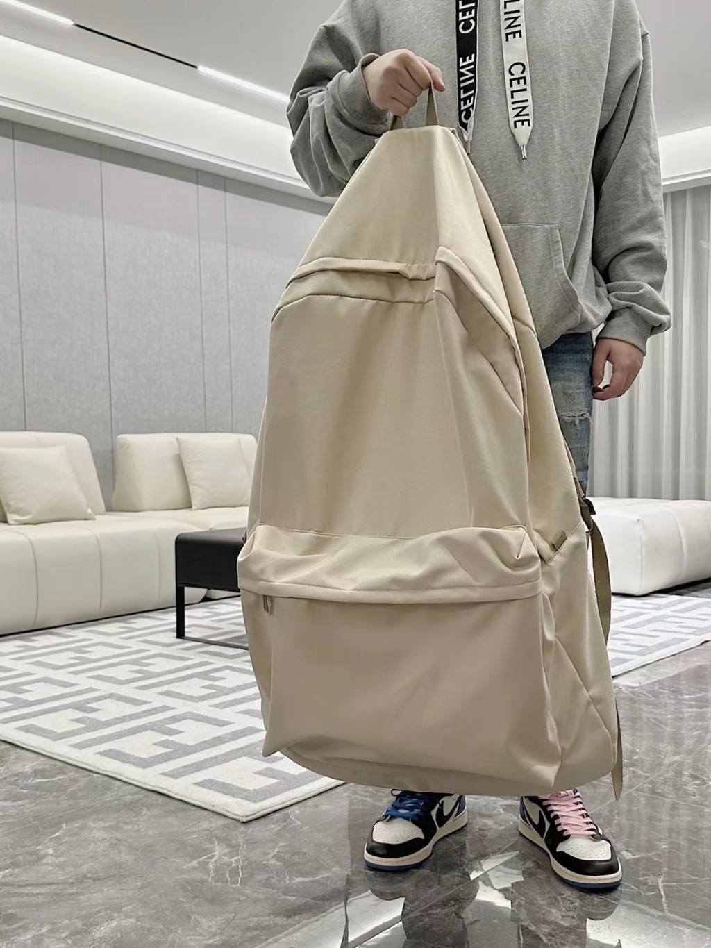 可背人超大號背包 奎丁同款 巨大背包 大容量雙肩包 加厚 防水 尼龍布 搞怪 tiktok 大背包 | 蝦皮購物