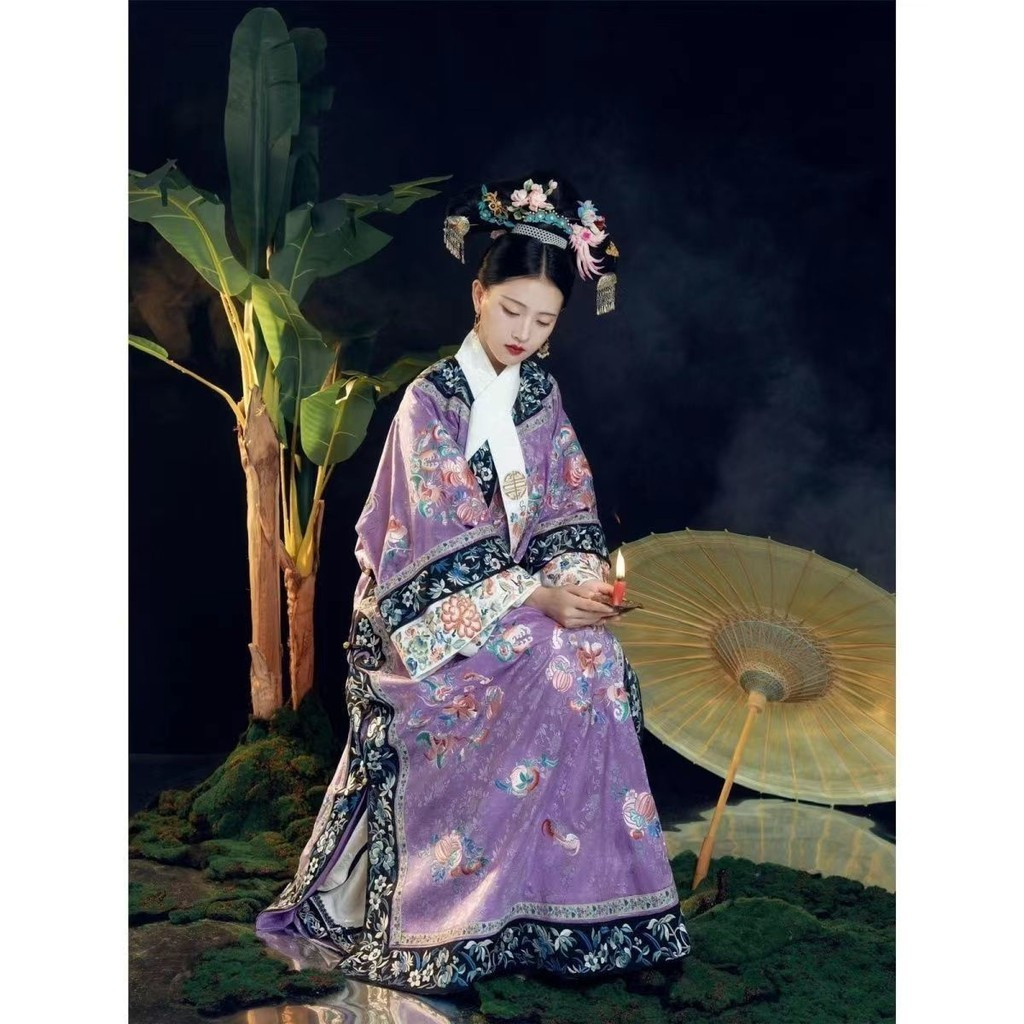 清朝古著女格格裝妃子清宮廷服飾甄嬛滿族娘娘旗裝格格年輕貴妃清代女裝清朝氅衣旂裝旂女印花中國風宮廷風漢服清裝 | 蝦皮購物