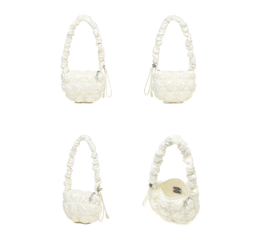 【CARLYN】 Poing Glow ★送料・関税込★大人気★ Carlyn Poing Glow Bag