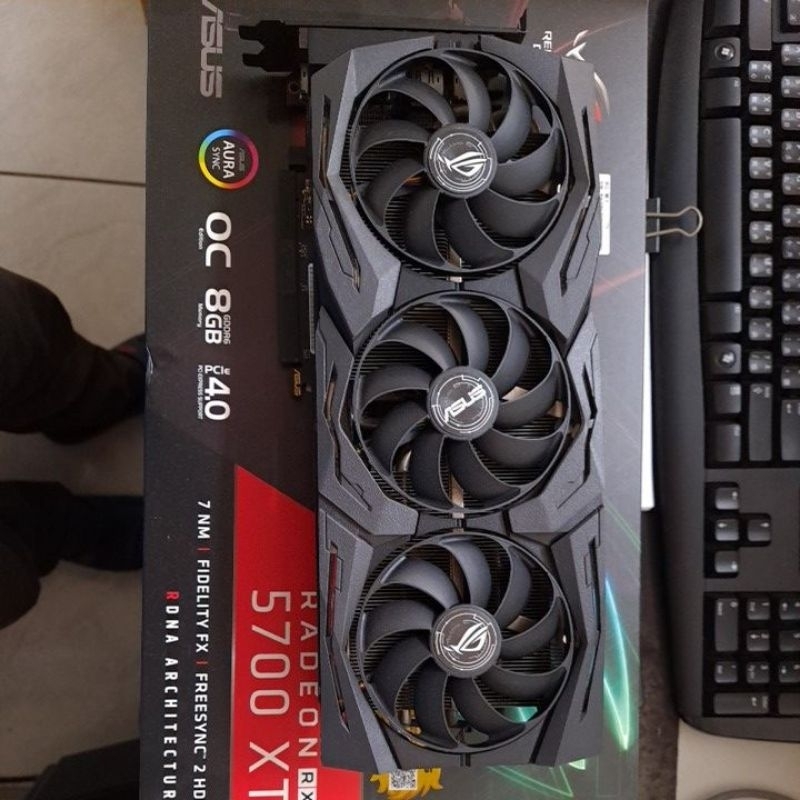 ROG-STRIX-RX5700XT O8G GAMING 保固到2025年10月出貨會提供測試畫面售