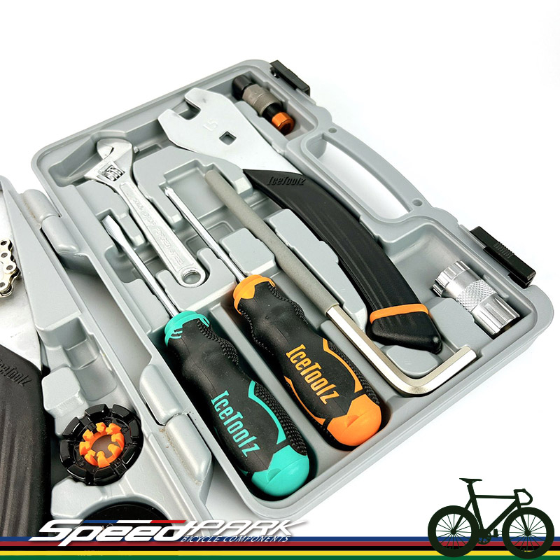 速度公園】IceToolz，Ultimate專業級工具箱82A8，15支工具40項功能附