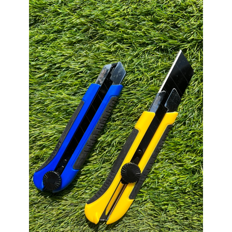 25MM寬型旋轉美工刀 ABS防滑握柄美工刀 附有強力磁石 顏色隨機出貨 | 蝦皮購物