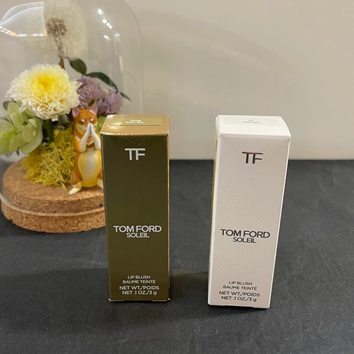 唇膏界的藝術品：TOM FORD 太陽輕吻金箔潤唇膏，打造你的專屬奢華粉嫩感