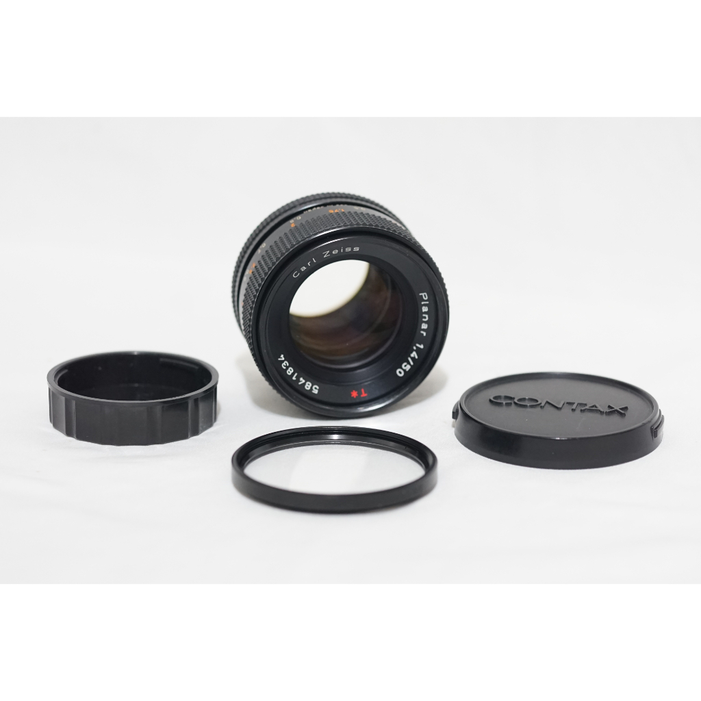 58開頭帝王的逸品】Carl Zeiss Planar 50mm F1.4 (C/Y接環) | 蝦皮購物