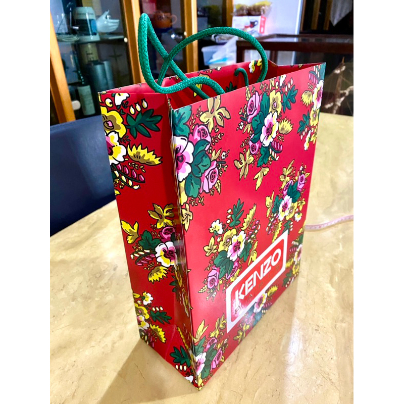 精品紙袋（最新一季kenzo新包裝袋， Gucci 紙袋） | 蝦皮購物