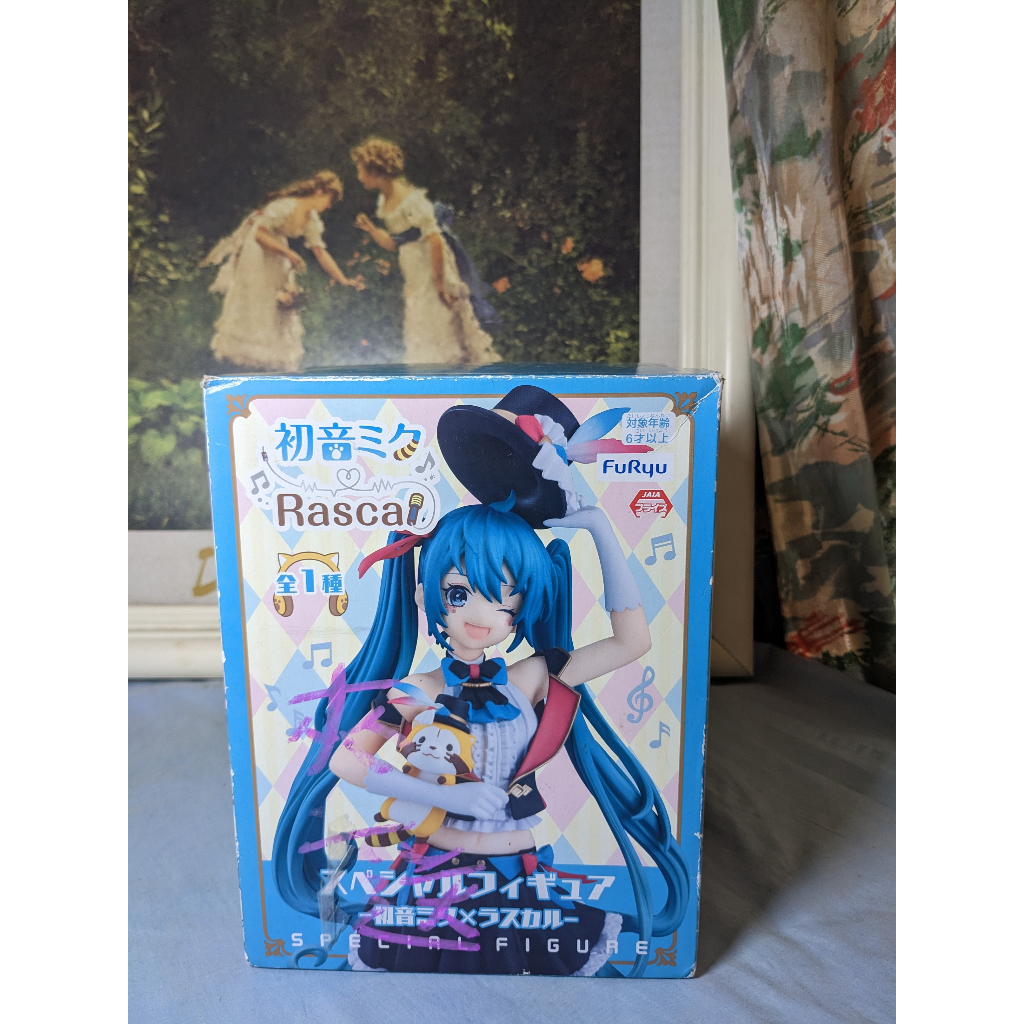 FuRyu 日版 初音 X Rascal 浣熊 MIKU x Rasca 聯名企劃 景品 正版公仔 盒損 | 蝦皮購物