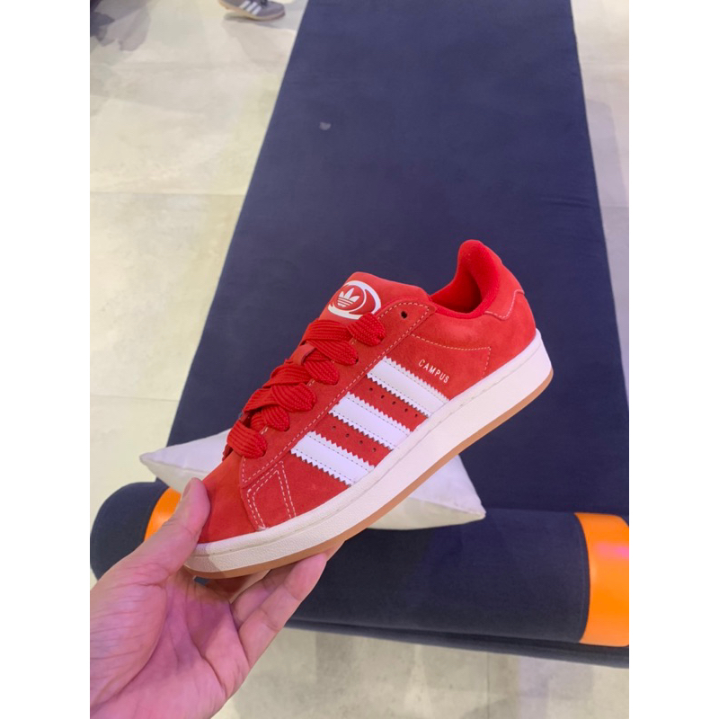 Campus on sale red adidas