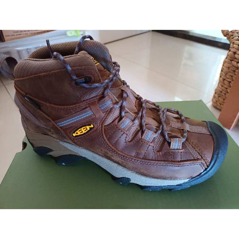 Women's on sale keen targhee