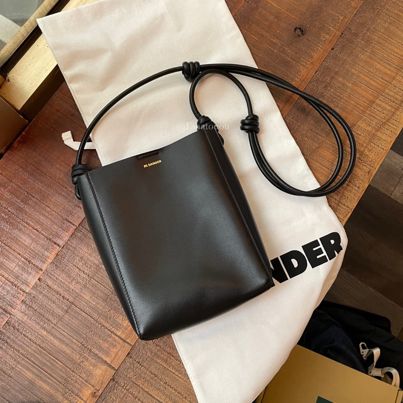 𝐅𝐚𝐚𝐚𝐭𝐨𝐮𝐨𝐮 𝐬𝐞𝐥𝐞𝐜𝐭🔖 Jil Sander - Giro Crossbody Bag