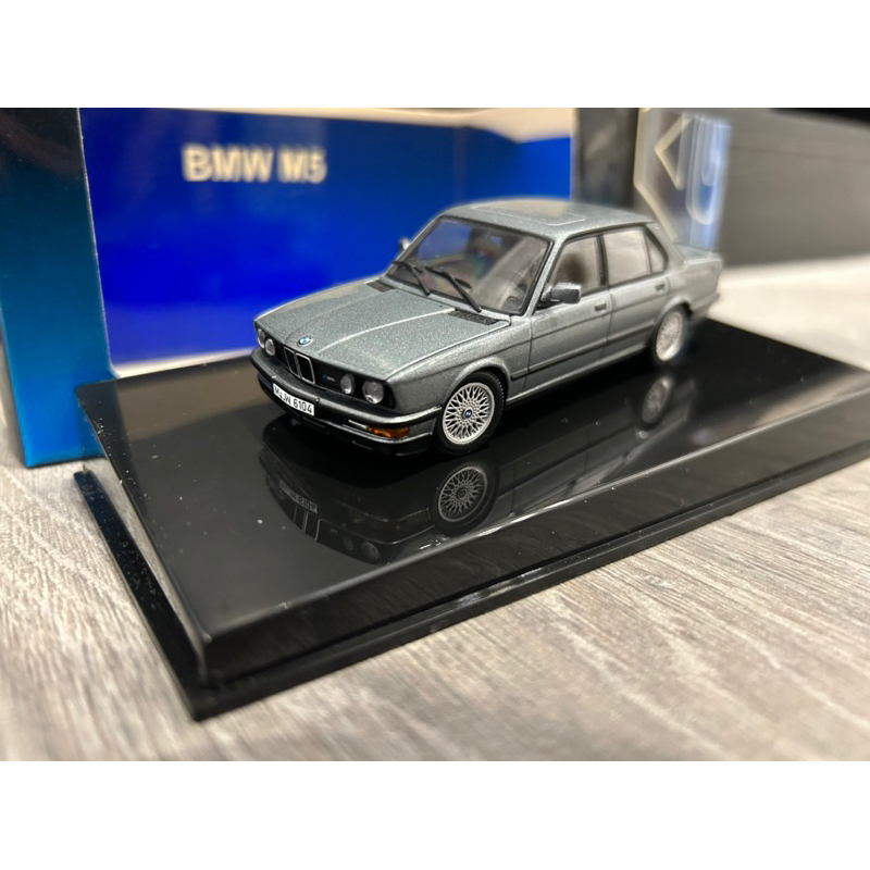 Autoart 1/43 BMW m5 e28 稀有品| 蝦皮購物