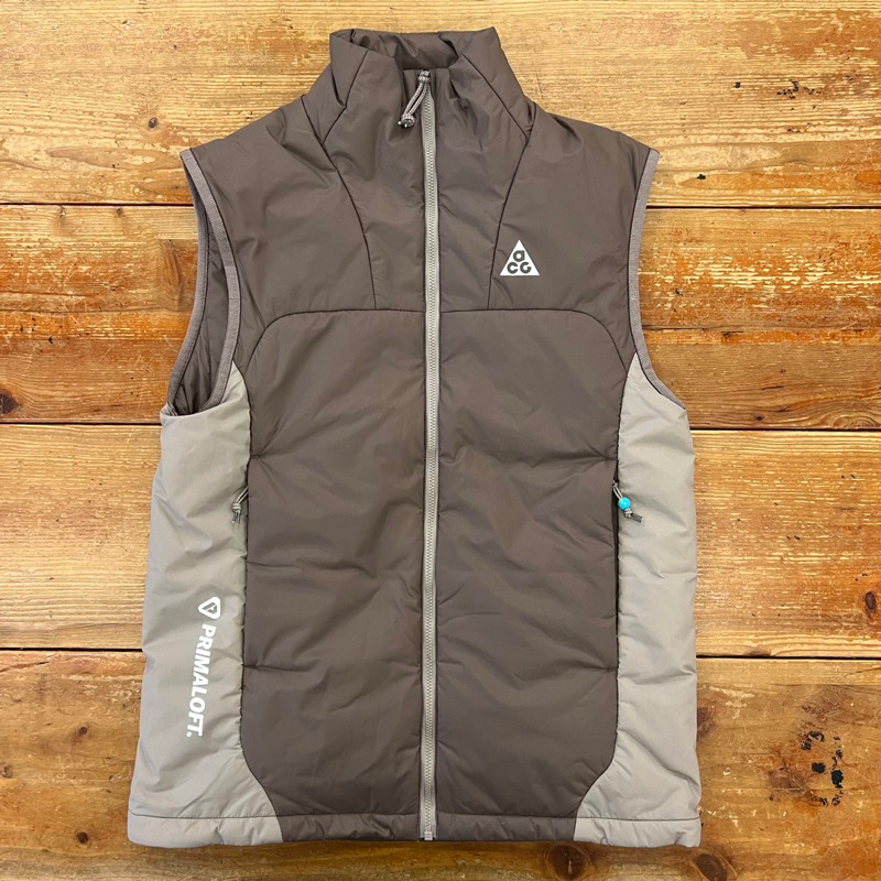 のアイテム一覧 [新品、未使用] NIKE ACG TFADV ROP DE DOP VEST | www