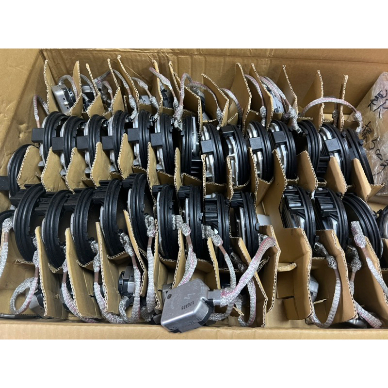 KOITO hid D4s 豐田TOYOTA 凌志 LEXUS日本製造 D4S D4R 安定器D4穩壓器 D4 有保固 | 蝦皮購物