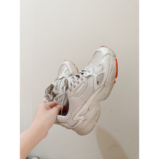 Womens adidas clearance falcon