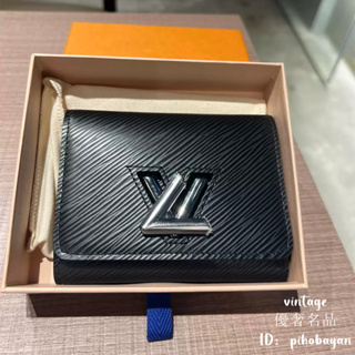 Louis Vuitton Twist compact wallet (M64414) in 2023