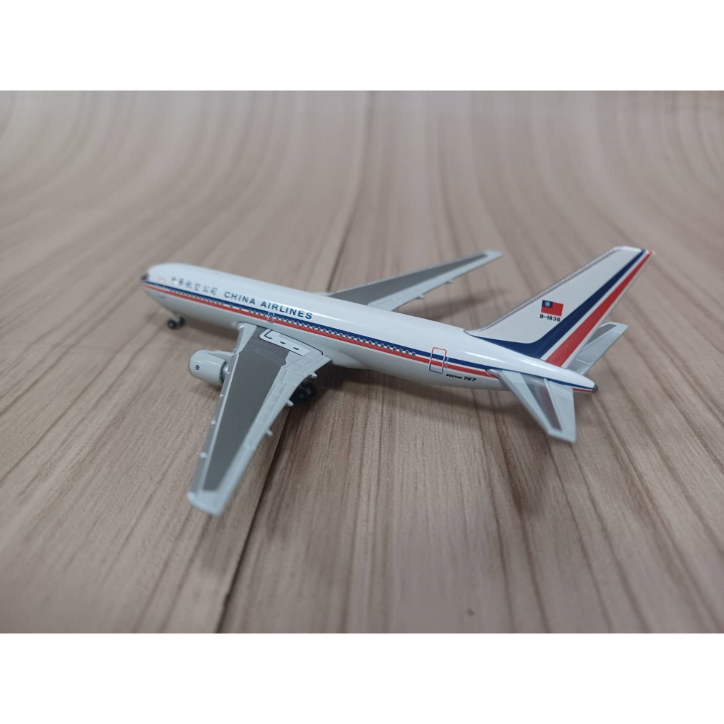 tw-11134207-23030-i8agfwawaoovac