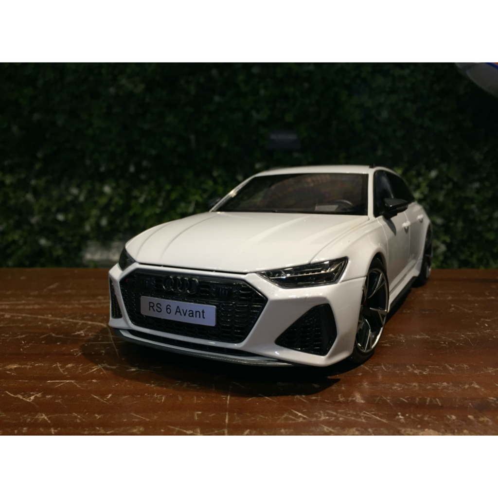 1/18 KiloWorks Audi RS6 (C8) Avant 2021 White KLW000106【MGM