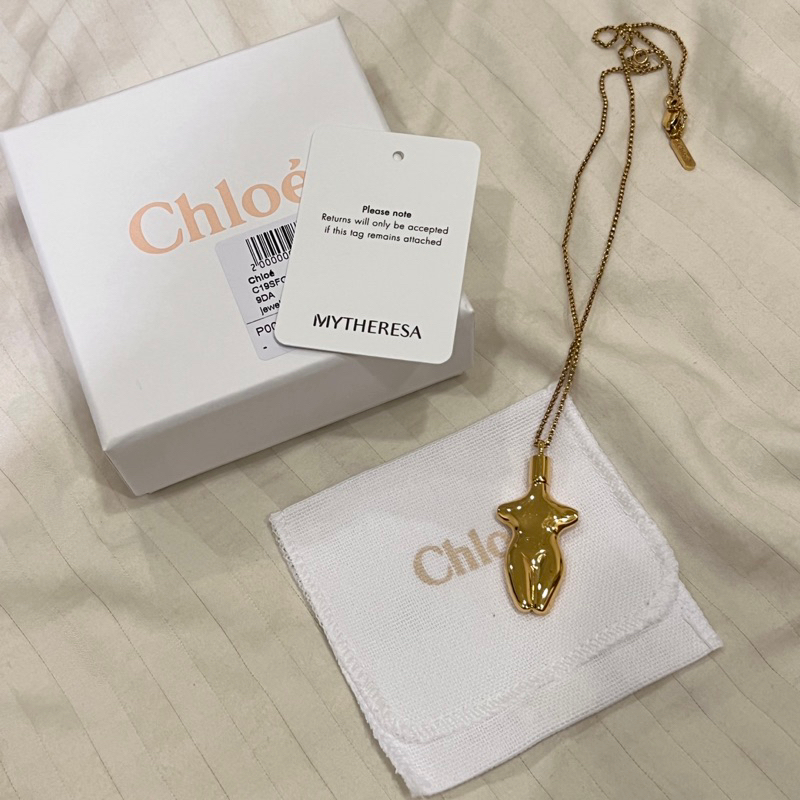 Chloe hot sale necklace femininities