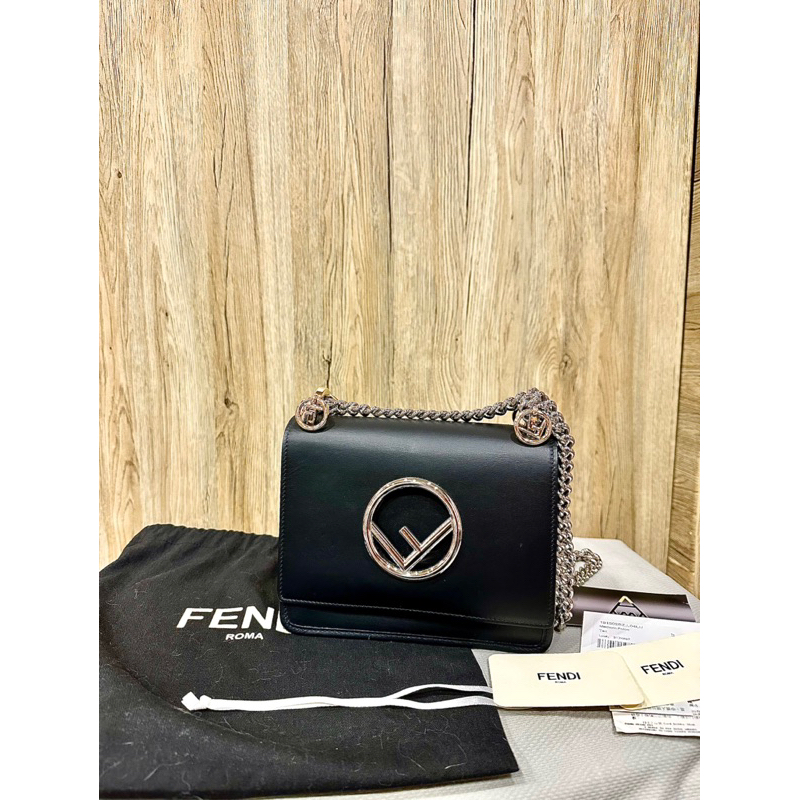 Kan hot sale i fendi