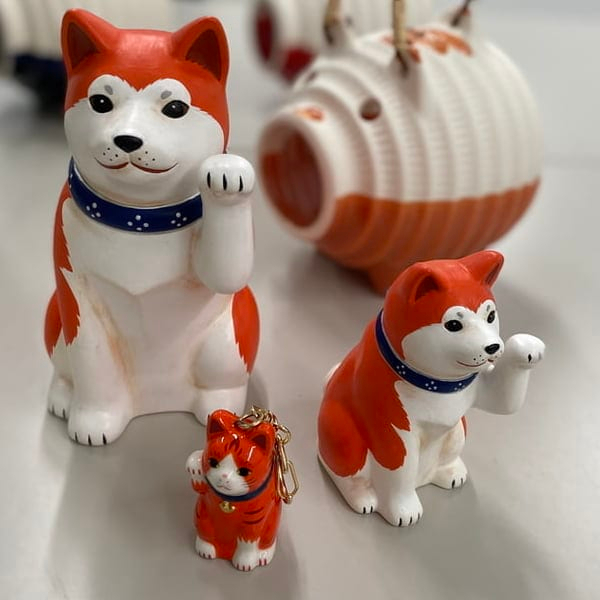 日本代購BEAMS JAPAN 中外陶園招財犬柴犬橙色款5號右手左手順產