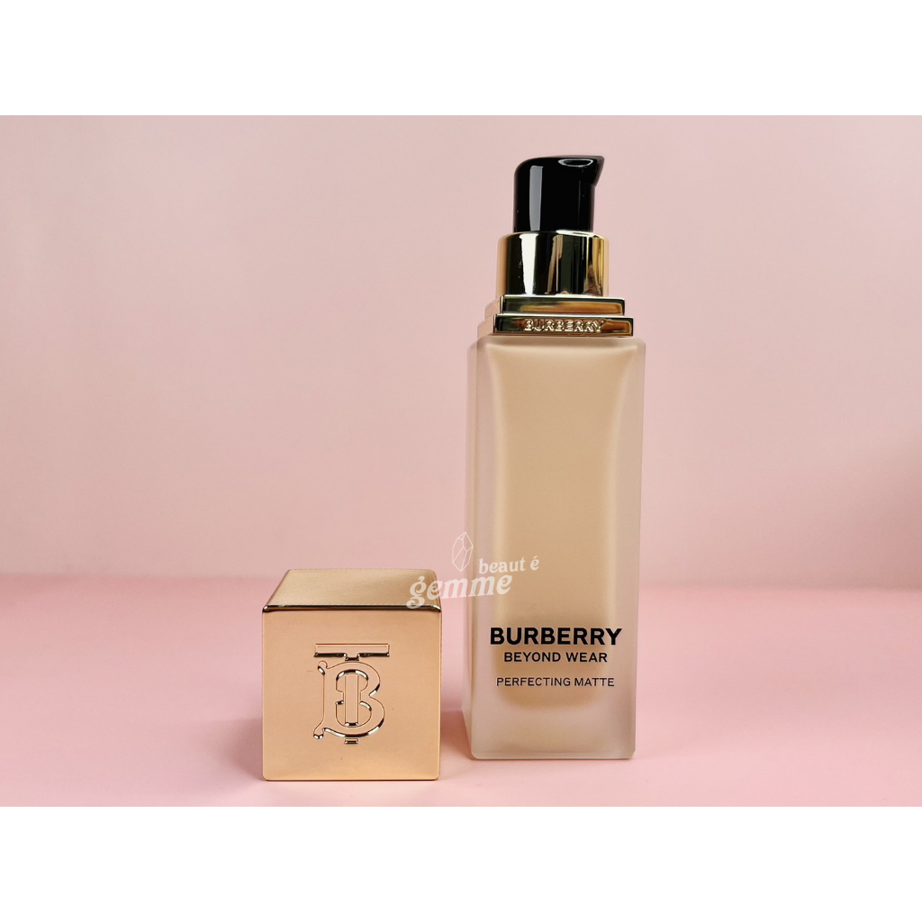 Burberry 1oz cashmere soft matte foundation xs best sale