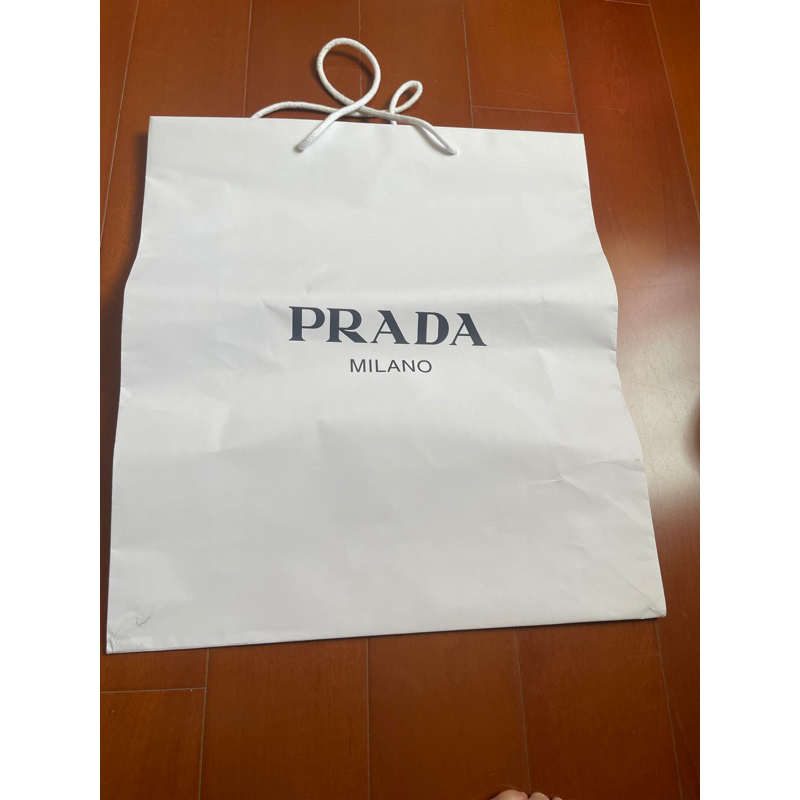 PRADA 名牌精品紙袋米蘭帶回全新36*35*12公分| 蝦皮購物