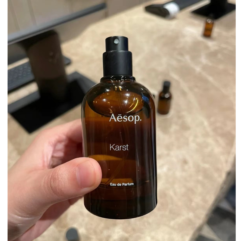 数量は多】 【フローラ】aesop 香水 tacit ユニセックス