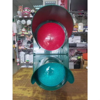 LK-104 車道紅綠燈 可直立安裝 停車場管制系統 .停車場管制系統 車道紅綠燈 燈箱 感應燈 偵測器