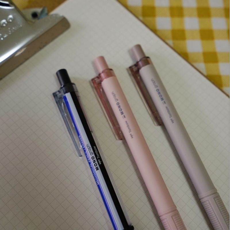 [Tombow] 現貨 MONO Graph Lite 0.5 自動鉛筆 (經典配色/ 灰粉/ 灰褐) | 蝦皮購物