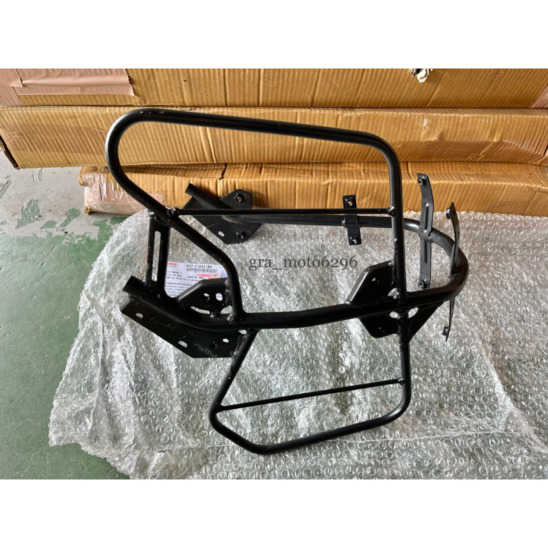 R15V3V4 R15M MT-15 後土除支架 防捲入架 原廠YAMAHA零件 B97-F1643 | 蝦皮購物