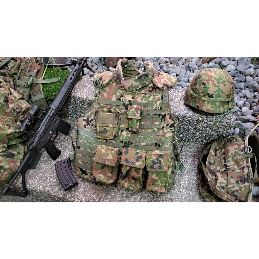 超お買い得！】 陸上自衛隊2型防弾チョッキレプリカポーチ付きBWOLF製