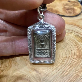 📿九大聖僧神通第一龍婆蜀⚜️百年光輝崇迪⚜️純銀殼圖鑑版📖