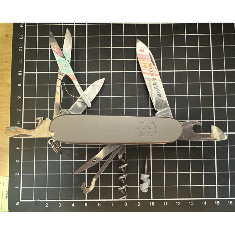 Victorinox 91mm 鈦柄 | 蝦皮購物