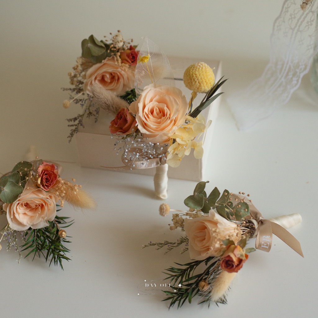 ｜DAY OFF｜永生花胸花 永生玫瑰 結婚 伴娘 畢業胸花 客製 飾品 結婚胸花 婚禮 胸花 乾燥花胸花 | 蝦皮購物