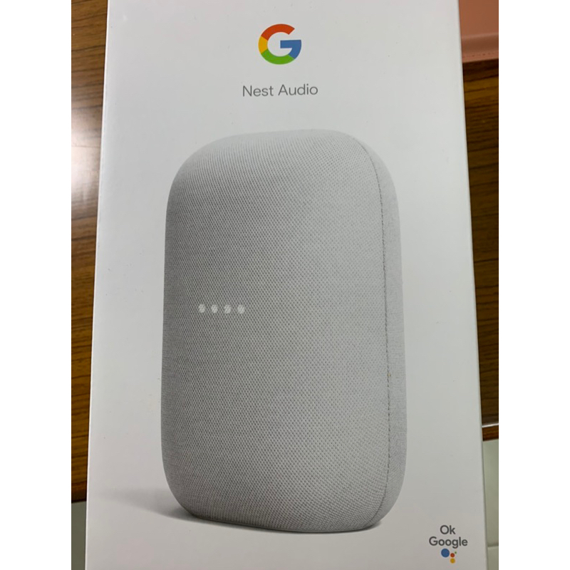 Google Nest Audio 5台（白2台、黒3台） でかい